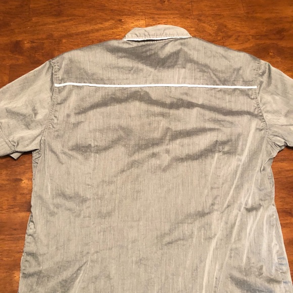 Small short sleeve button shirt - Picture 3 of 5